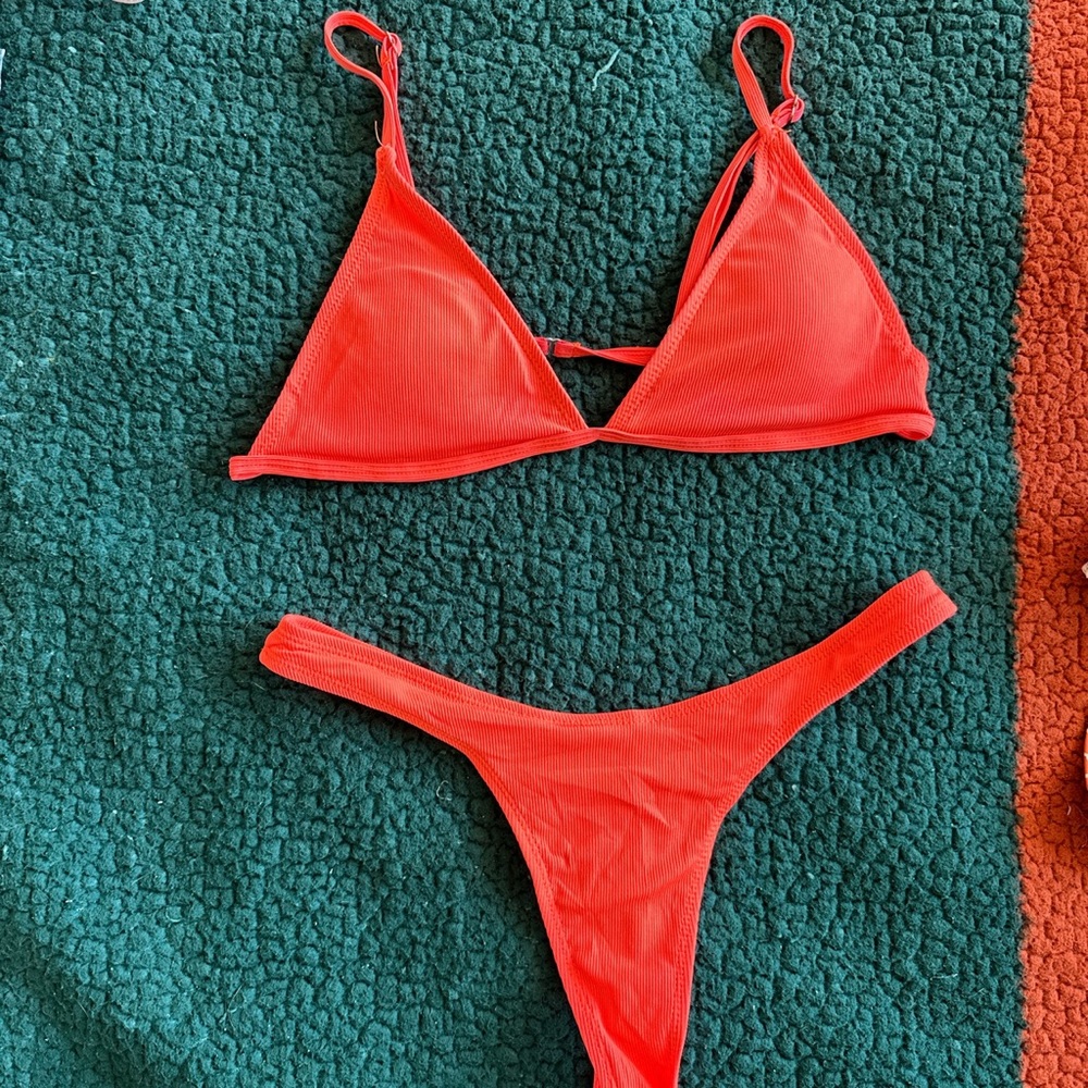 Neon pink/red bikini set